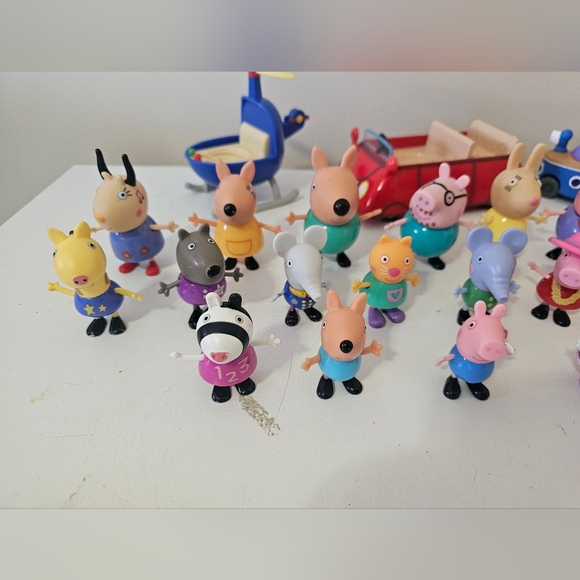 Peppa Pig Figures Set of 18 - Picture 4 of 5